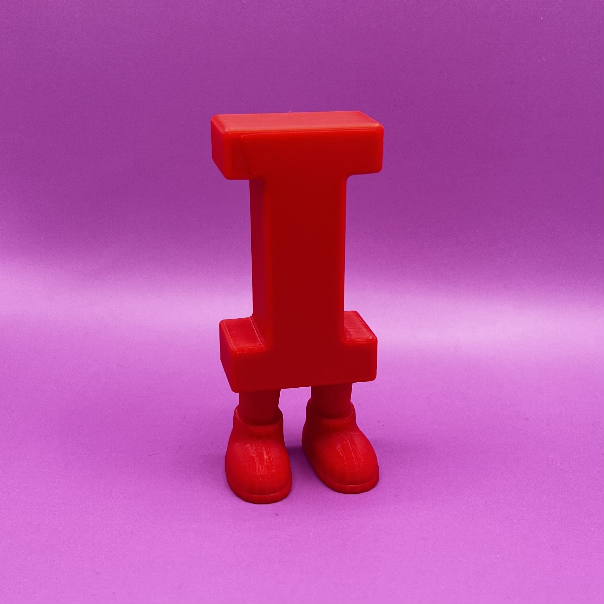 Letter I with legs